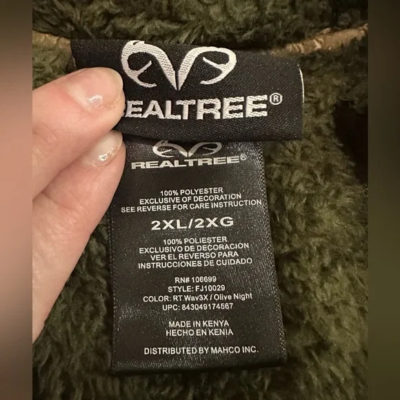 REALTREE pullover w/ 1/2 zip & chest pocket - Picture 5 of 8